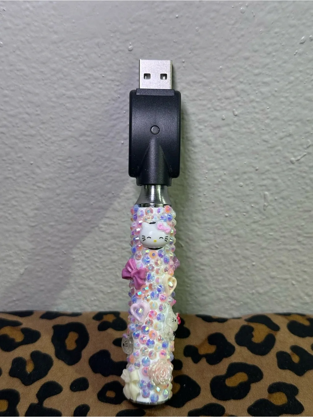 Pastel Kitty Garden — 650mAh battery pen charger